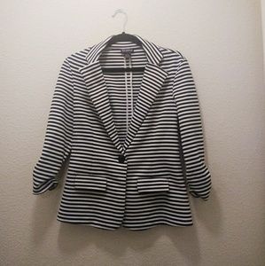 Striped 3/4 Sleeve Blazer